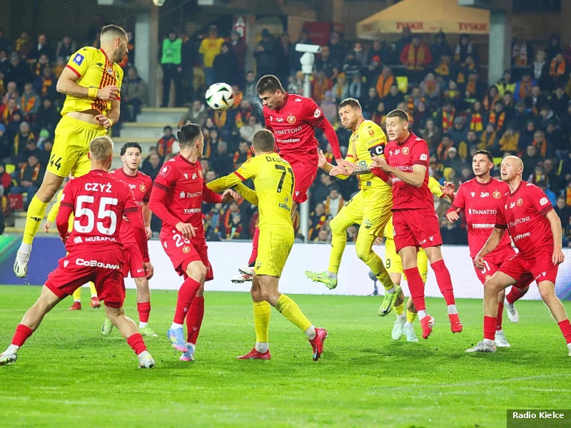 Na ostrzu noża. Historia spotkań Widzewa z Koroną