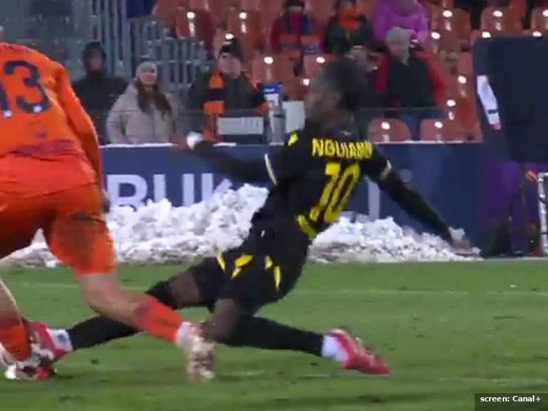 Ochydny faul w meczu Ekstraklasy. Boli od samego patrzenia!