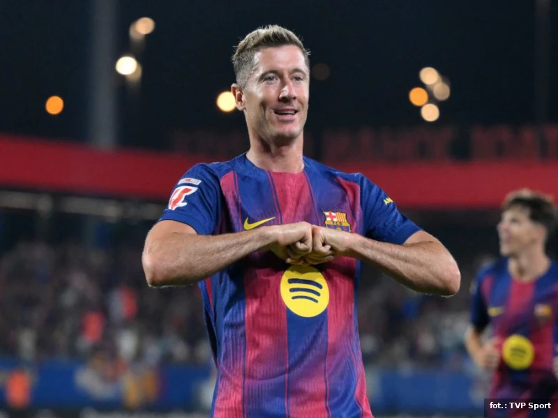 Robert Lewandowski zapisał się w historii! Pierwsza bramka na zmodernizowanym stadionie.