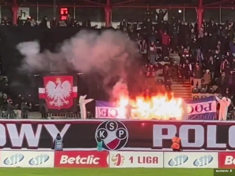 Zamieszanie na meczu pierwszej ligi. Piłkarze wygrywają, kibice odwalają?