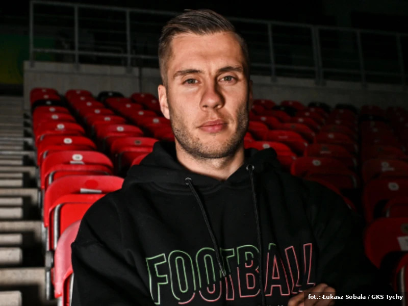 Drużyna Łukasza Piszczka wzmacnia obronę. Posiłki prosto z drużyny lidera.