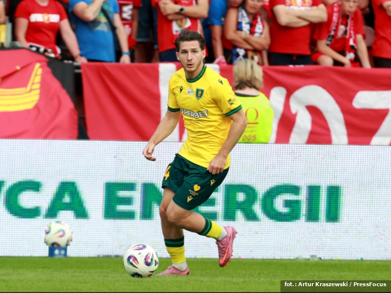 Jakub Łukowski zmieni klub? Zainteresowane dwa kluby z pierwszej ligi.