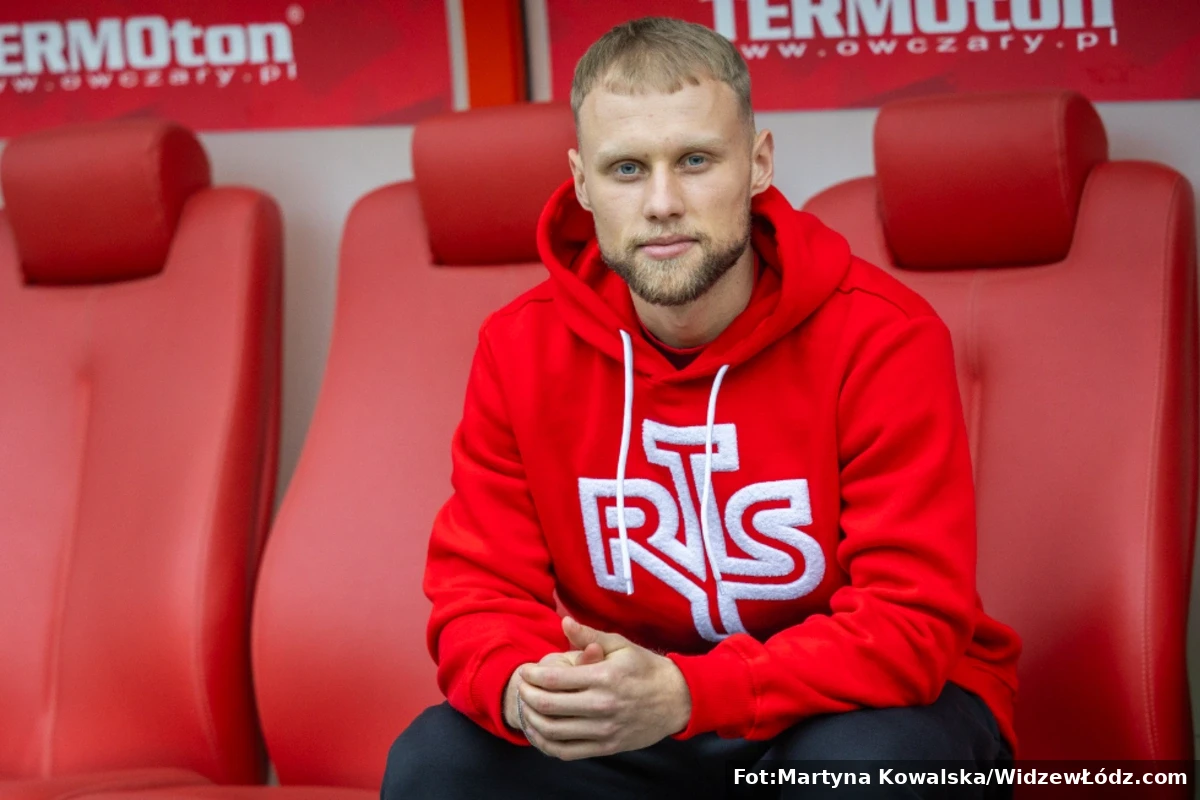 Szymon Czyż zrywa więzadła po raz trzeci. Wzruszająca decyzja Widzewa Łódź