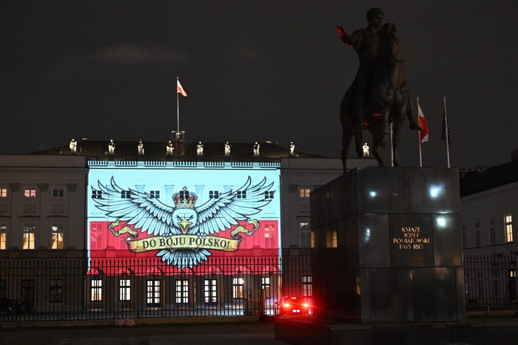 Oprawa na pałacu prezydenckim