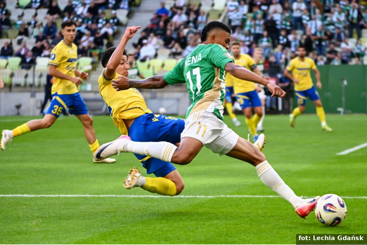 Derby Trójmiasta coraz bliżej. Kto będzie królować na Pomorzu?