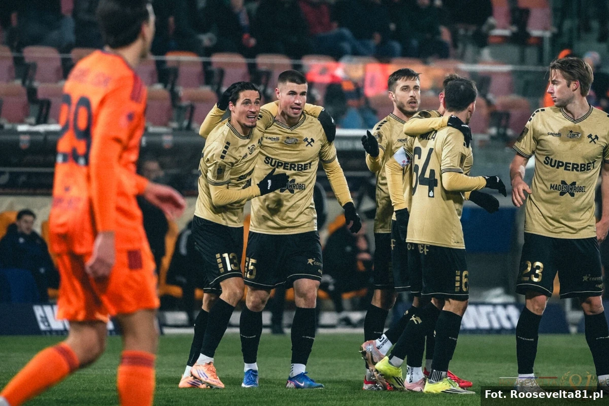 Młody obrońca odchodzi z Górnika Zabrze. Będzie się odbudowywał w 1 lidze