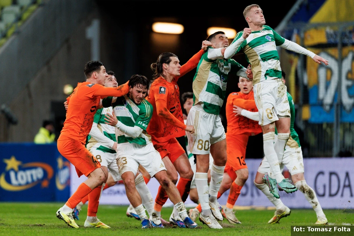 Nowy wicelider Ekstraklasy! Lechia nie przedłużyła serii zwycięstw.