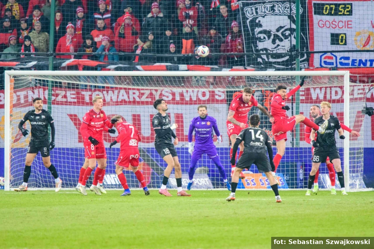 Ofensywa w trybie samolotowym – Widzew remisuje z Cracovią.