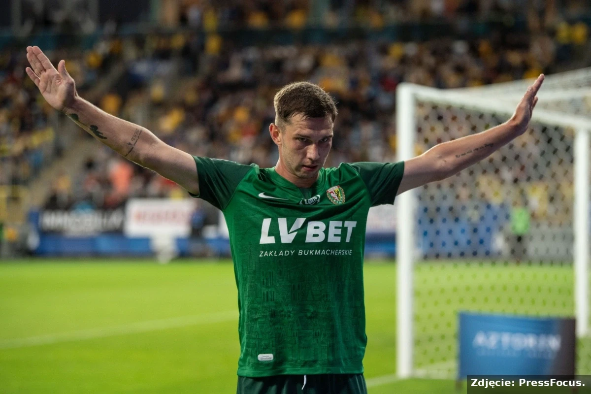 Jakub Świerczok wróci do gry? Trenuje z pierwszoligowcem.