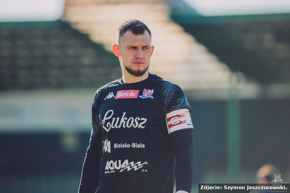 Komiczna sytuacja w meczu drugiej ligi. Ale błąd!