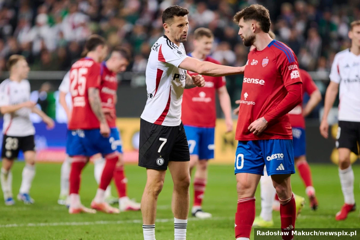 Papszun po raz pierwszy naprzeciw Rakowa. Remis w hicie kolejki.