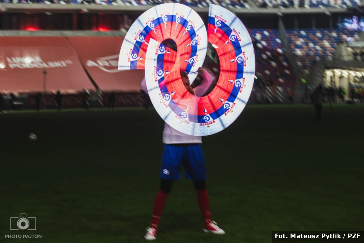 Górnik robi cichy, ale genialny ruch. 1-ligowy talent ma wzmocnić obronę