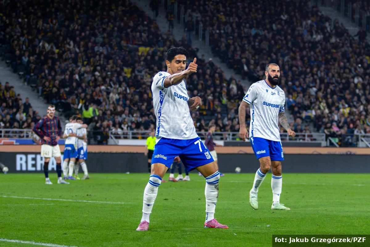 Lech przyjechał i zdmuchnął świeczki z tortu Pogoni. Trzy punkty wracają do Poznania.