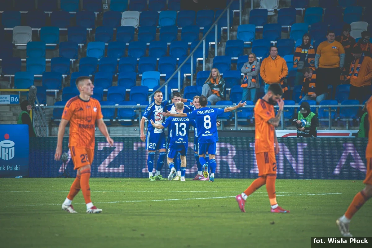 Wisła Płock wygrywa i idzie po marzenia, a Bruk-Bet powoli się żegna…