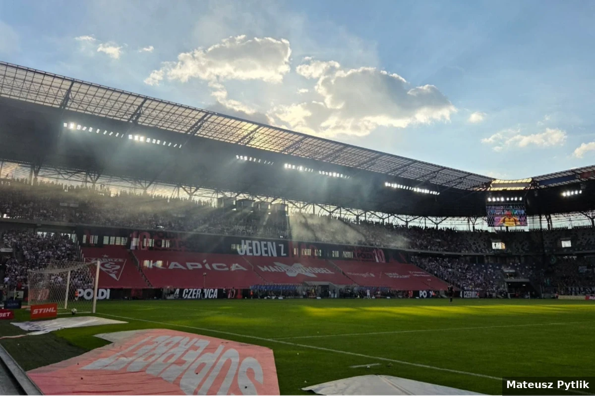 Czy Lukas Podolski dokończy budowę stadionu Górnika Zabrze?