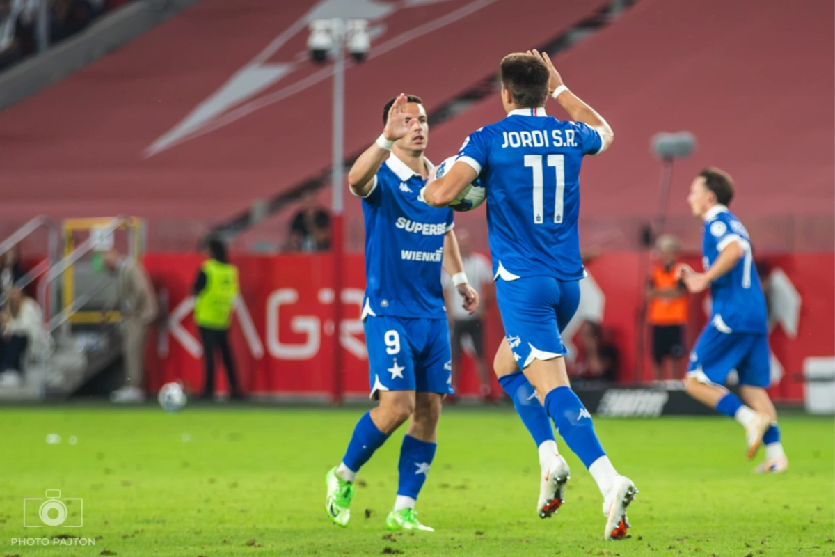 Hat-trick Szkurina, Sanchez znów w jedenastce. Drużyna 6. kolejki