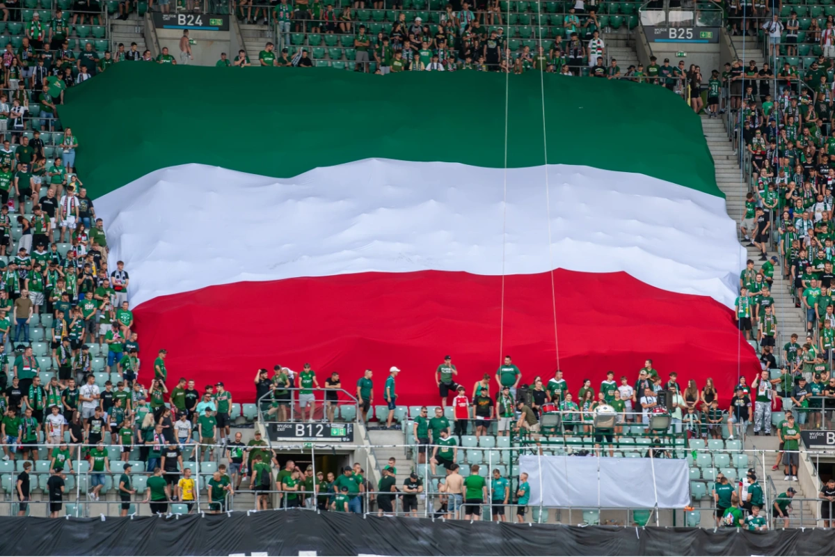 Kolejny wielki powrót! Reprezentant Polski zamienia Serie A na Ekstraklasę.