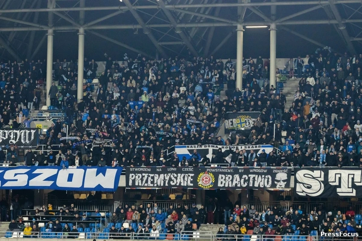 Ruch Chorzów wygrywa ze Stalą Rzeszów 1:0. O wyniku zadecydowało trafienie z karnego