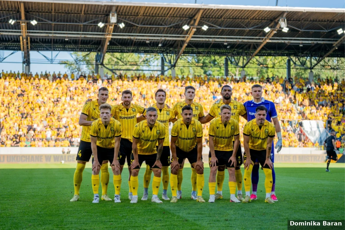 Trzech piłkarzy GKS-u w drużynie tygodnia. Oto jedenastka 5. kolejki