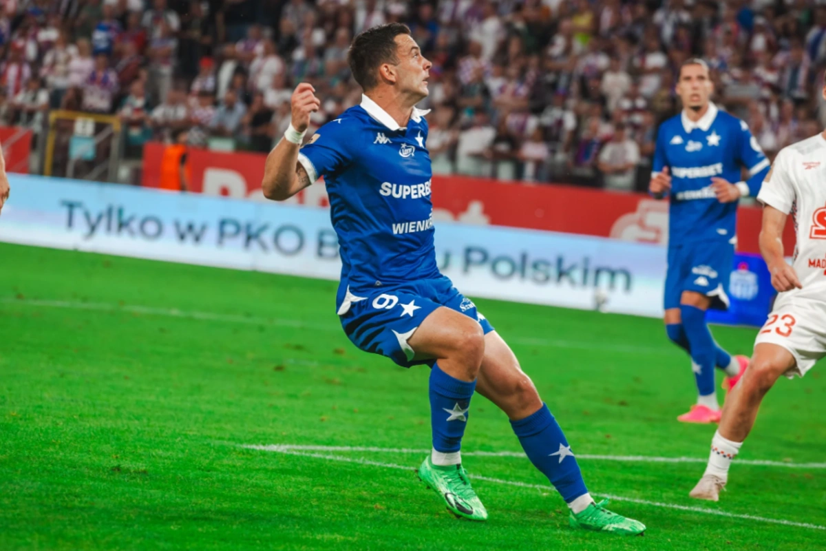 Hiszpańska rywalizacja w ataku Wisły Kraków. Angel Rodado w cieniu Jordiego Sáncheza