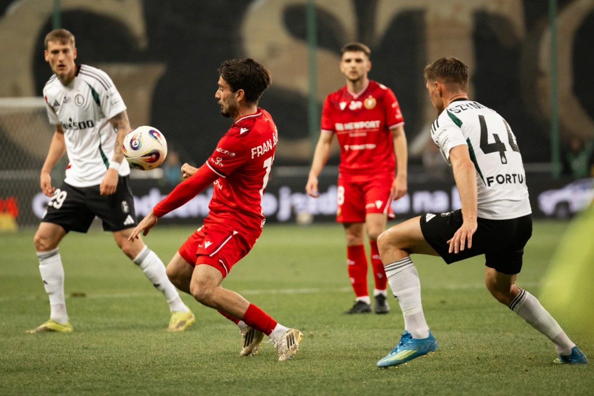 Polski klasyk wraca na Ł3. Zapowiedź meczu Legia Warszawa – Widzew Łódź